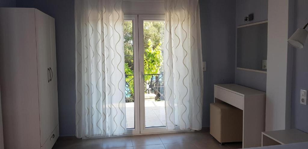Diogenis Parga Studios Exterior photo